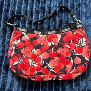 LIKE NEW LeSportsac small bag